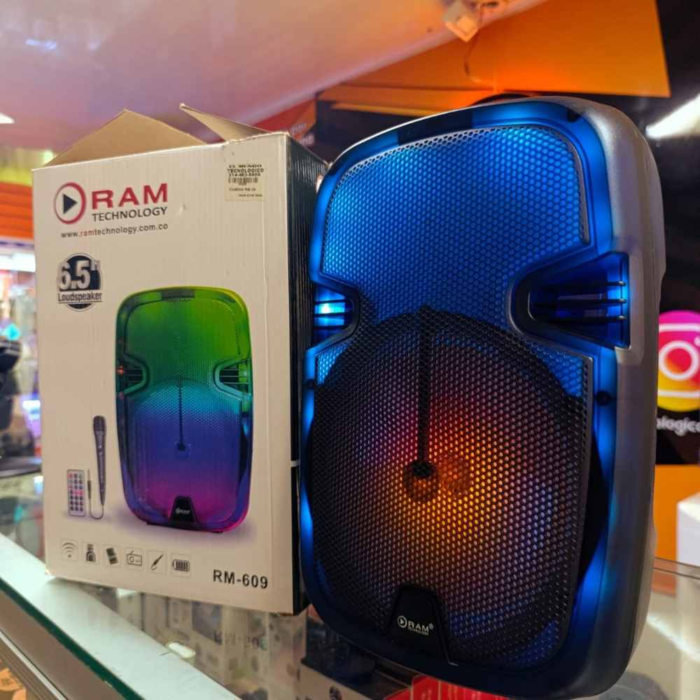 Parlantes Bluetooth